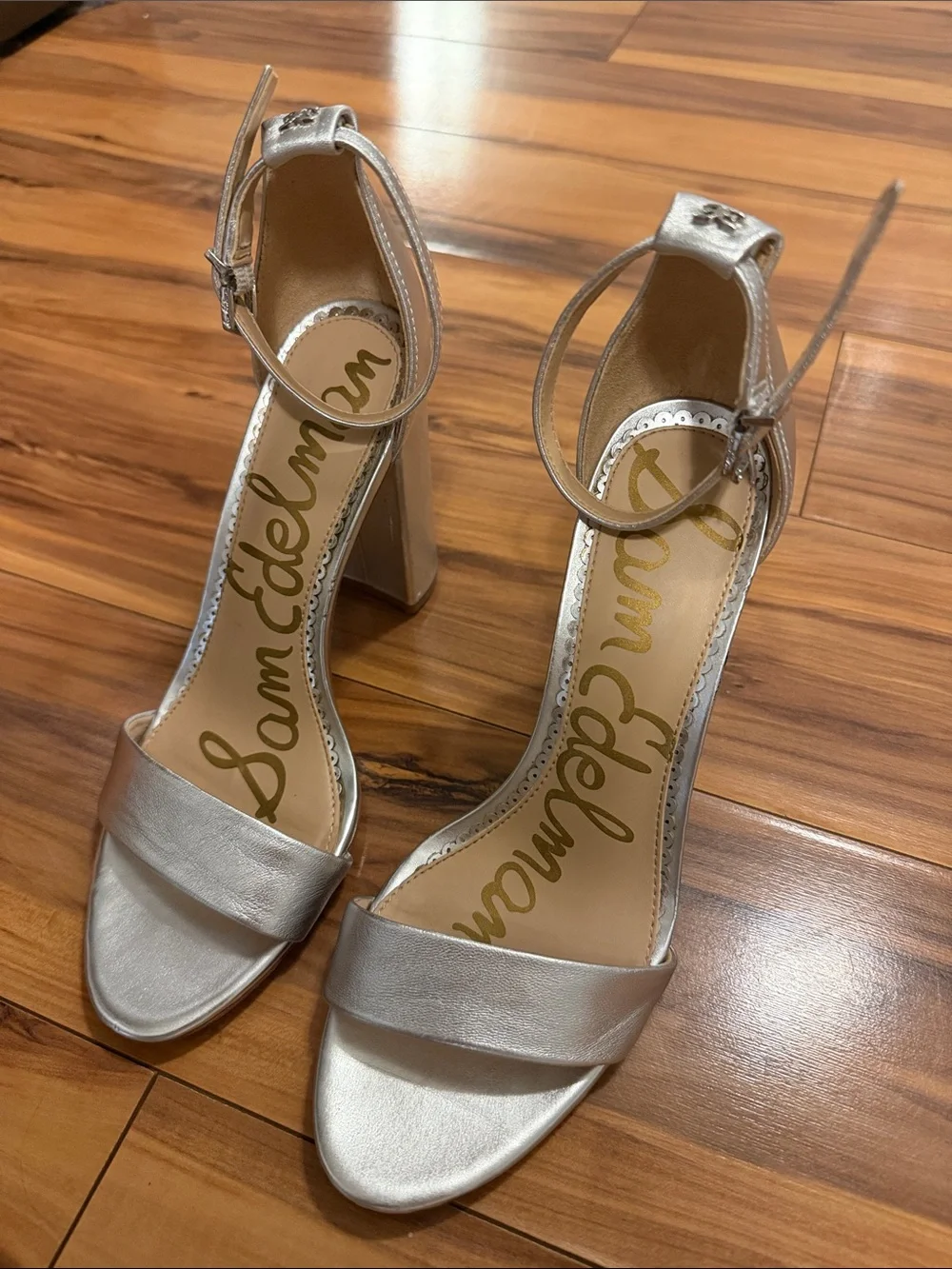 Sam Edelman chic metallic